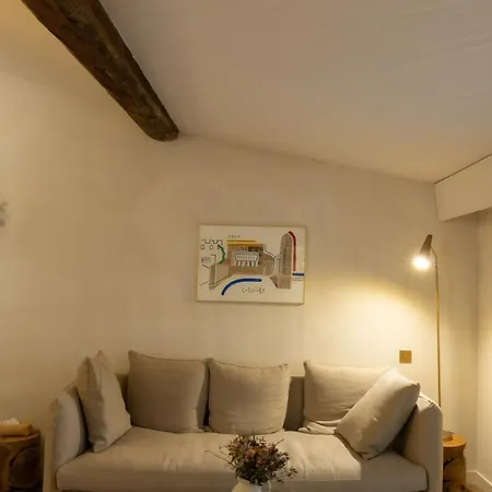 Casa Collioura & شقة